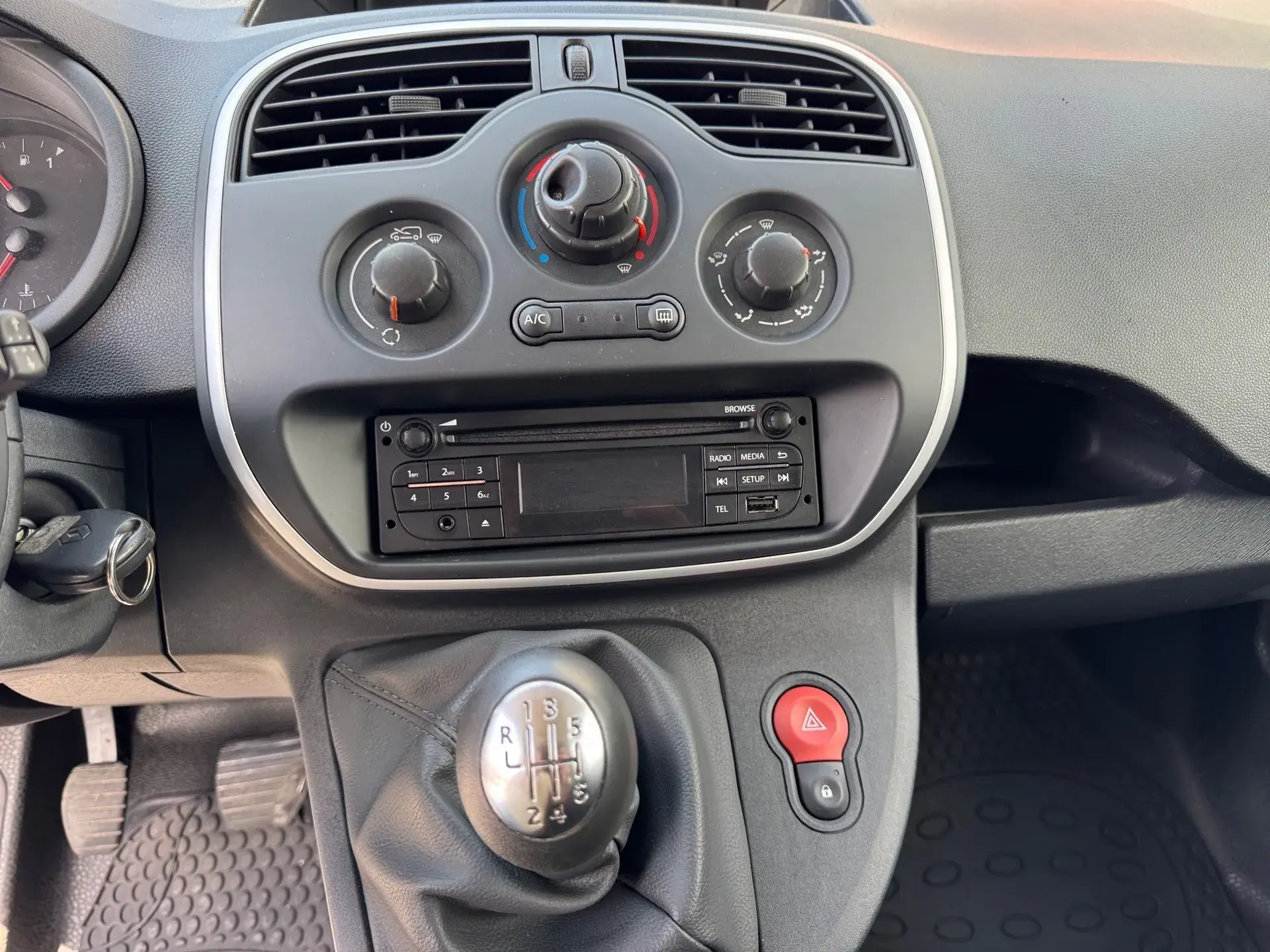 Renault Kangoo 1.5 Blue dCi Equilibre 10