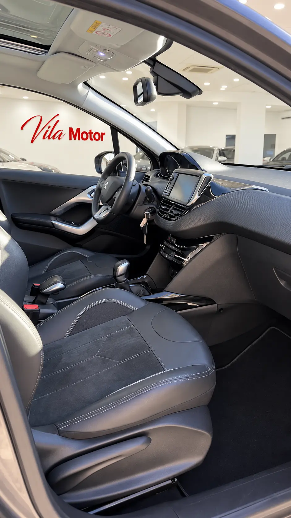 Peugeot 2008 1.2 PureTech Crossway 9