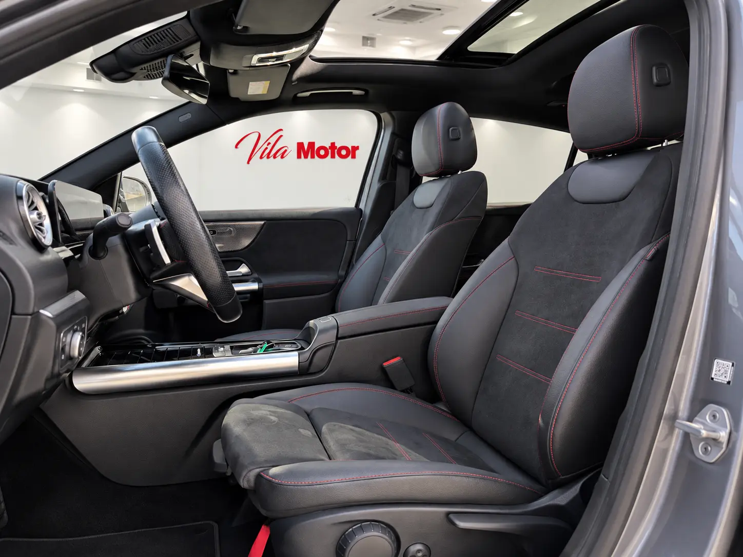Mercedes-Benz GLA 180 d AMG Line 11