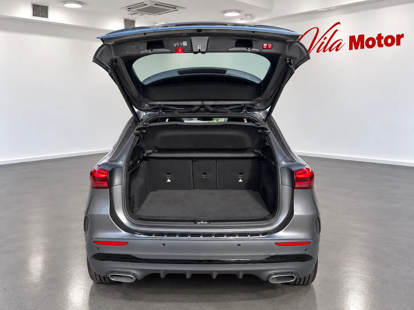 Mercedes-Benz GLA 180 d AMG Line 15