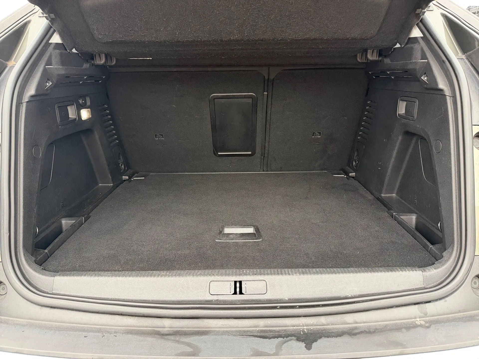 Peugeot 3008 BlueHDi 120 Stop & Start EAT6 Allure 12