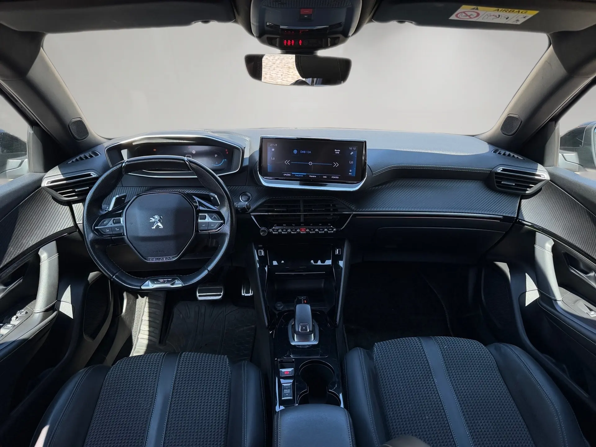 Peugeot 2008 1.5 BlueHDi GT Line EAT8 9