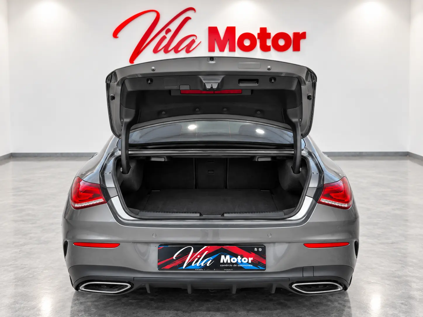 Mercedes-Benz CLA 180 d Shooting Brake AMG Line Aut. 12