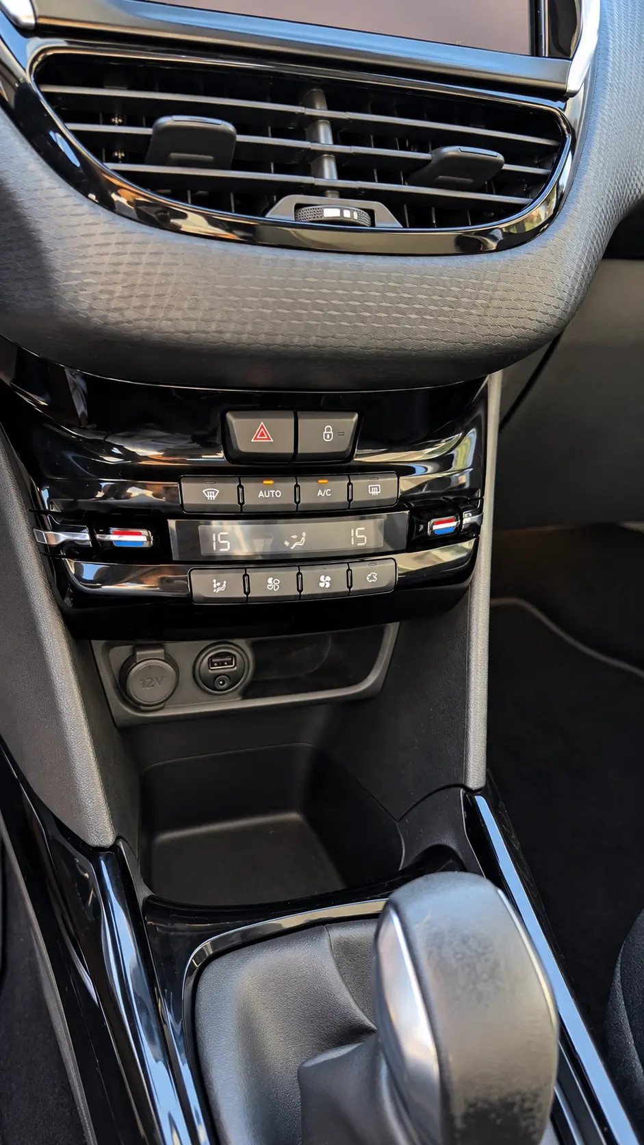 Peugeot 2008 1.2 PureTech Crossway 13