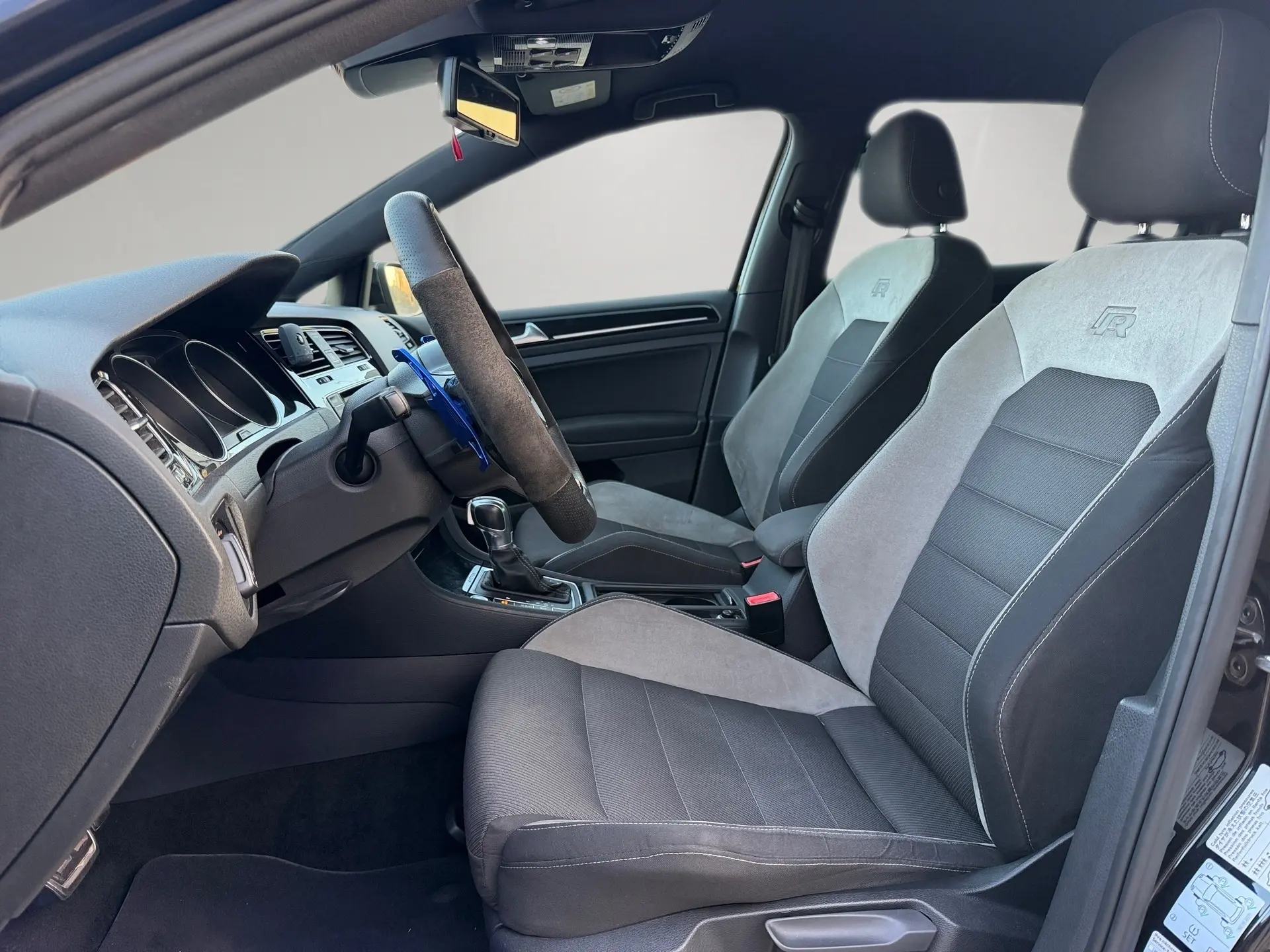 Volkswagen Golf 2.0 TSi R DSG 7
