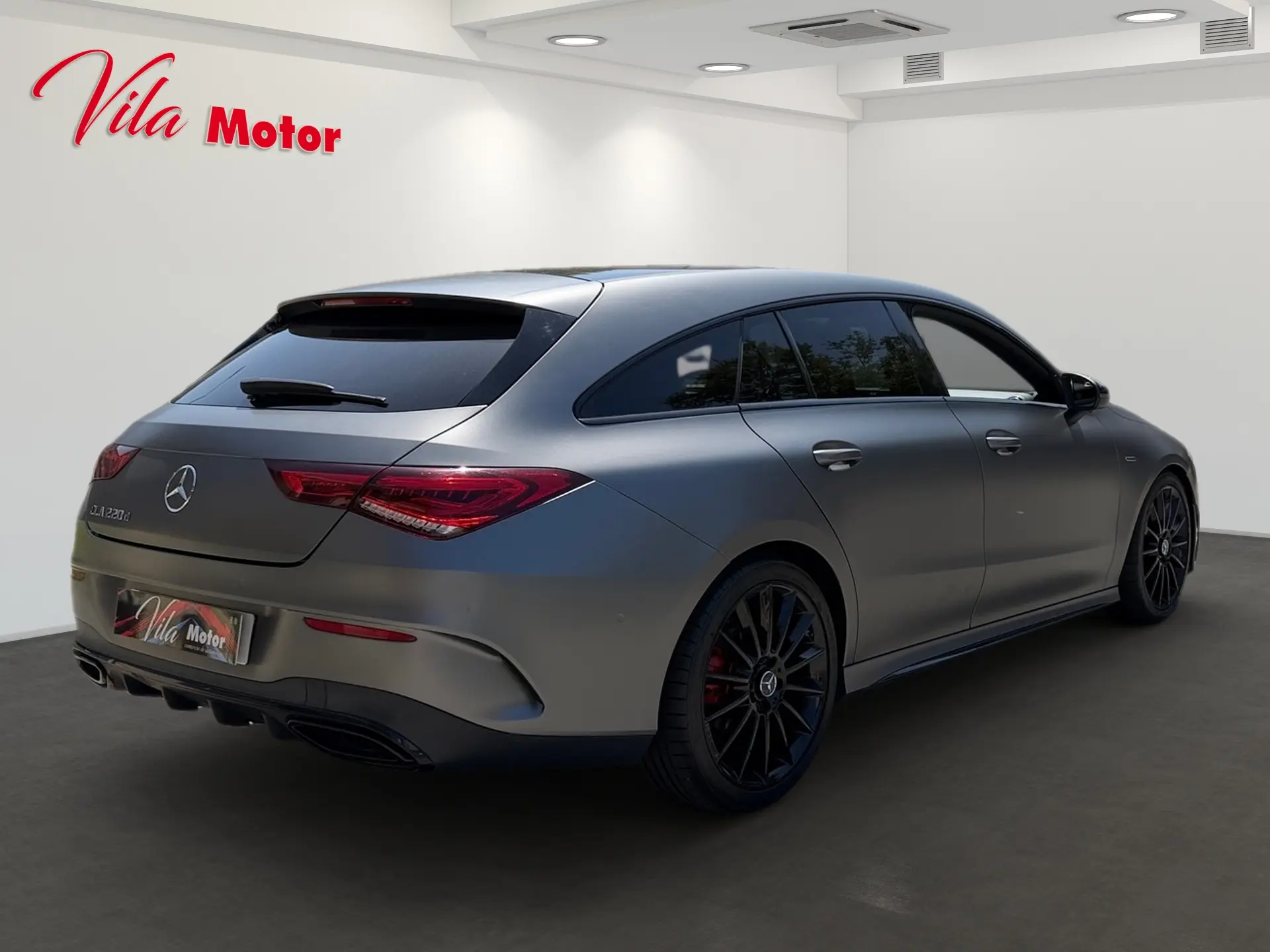 Mercedes-Benz CLA 220 d Shooting Brake AMG Line Aut. 3