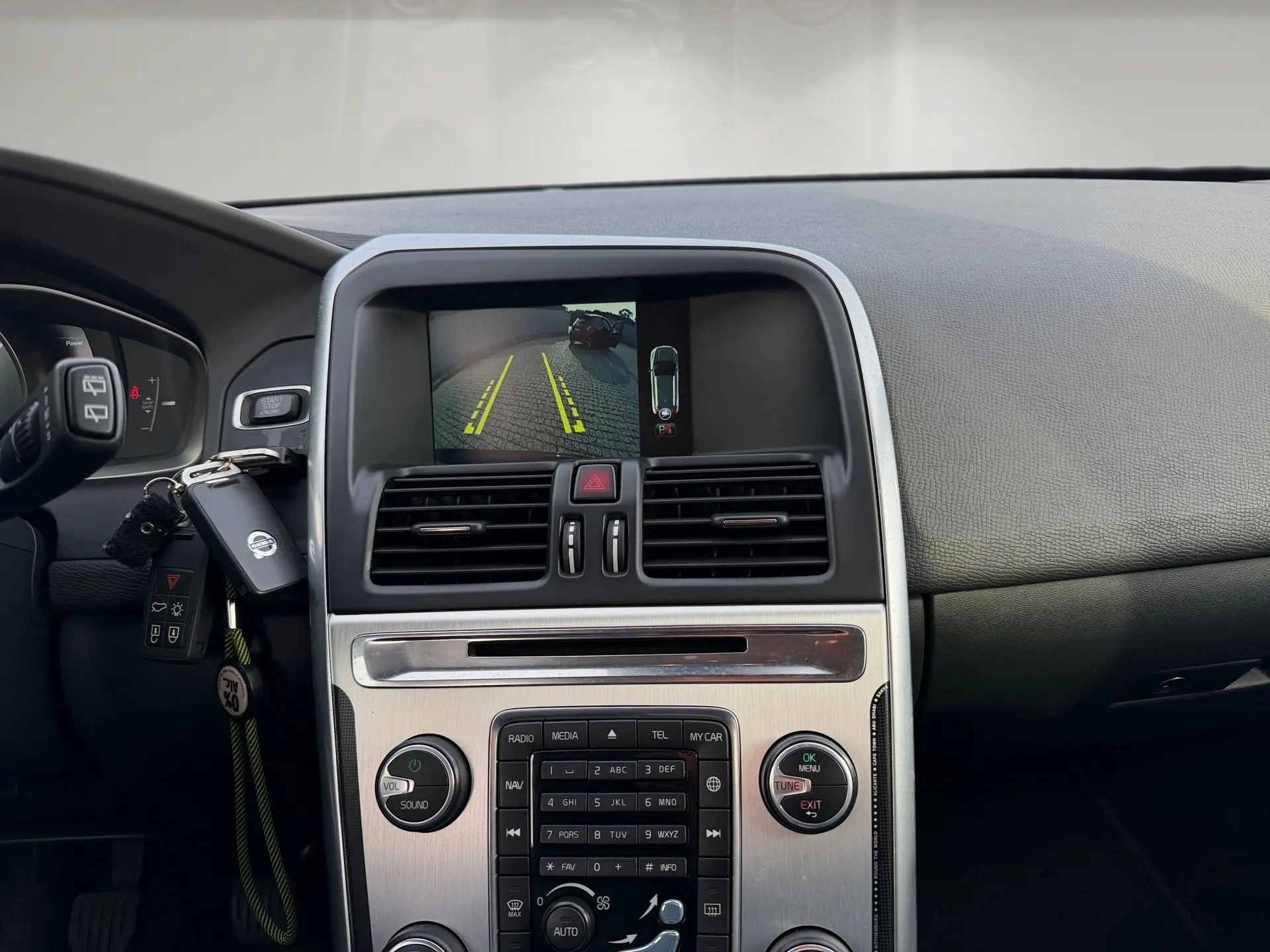 Volvo XC 60 2.0 D3 Drive V.Ocean Race Start/Stop 9