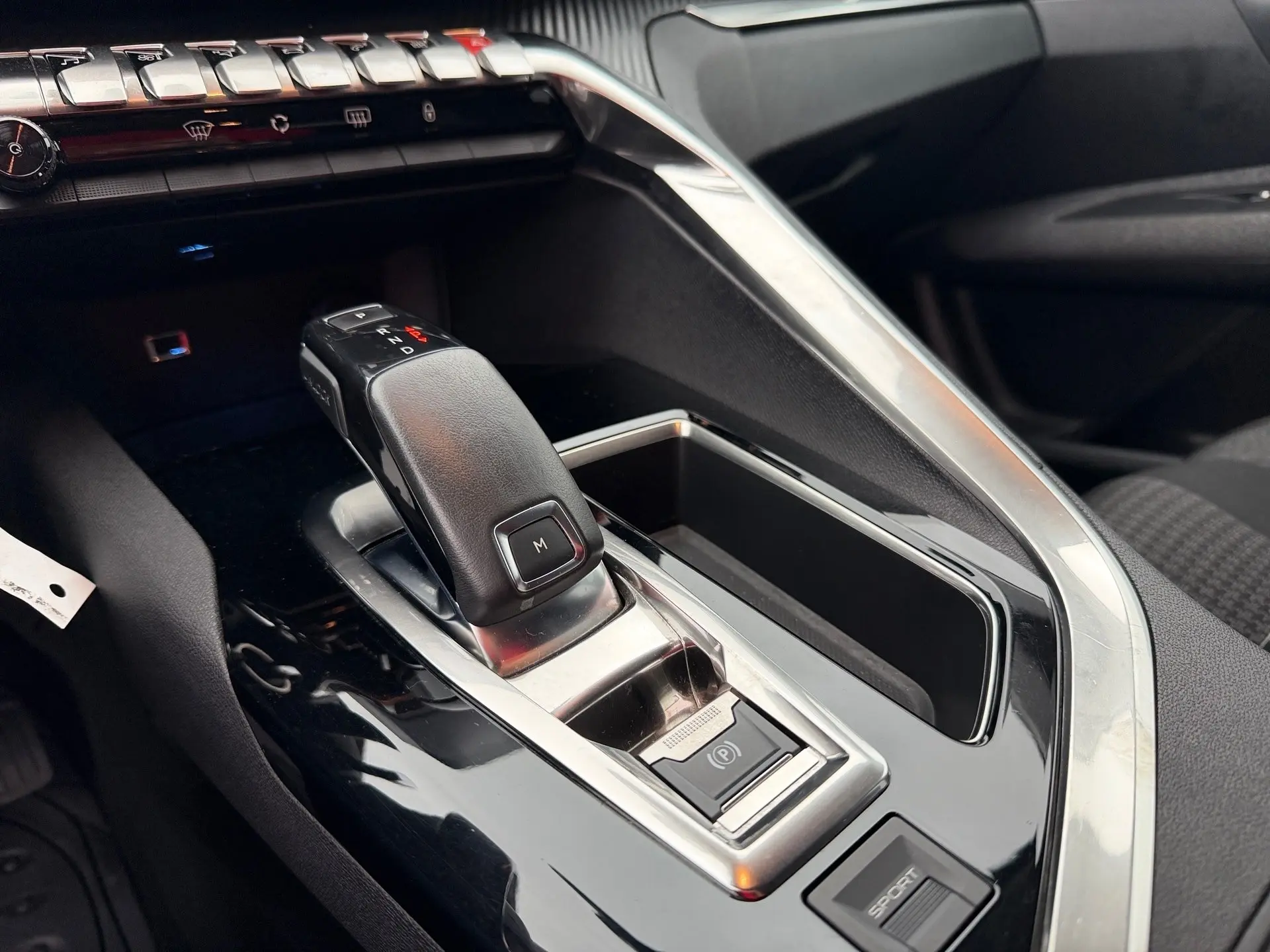 Peugeot 3008 BlueHDi 120 Stop & Start EAT6 Allure 13