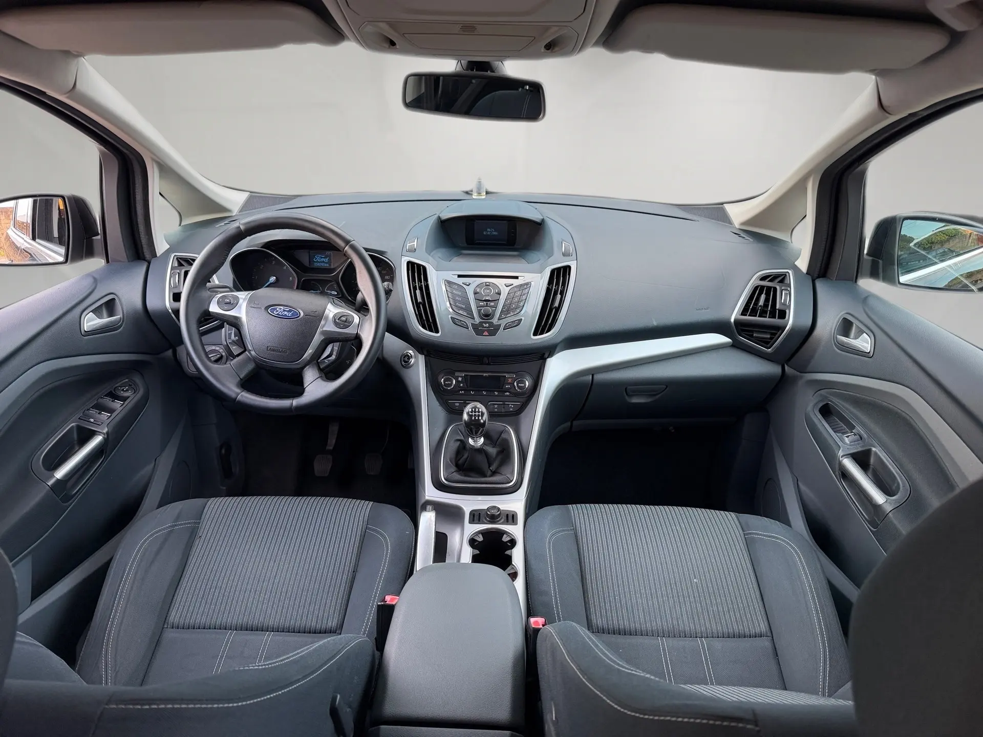 Ford Grand C-Max 1.6 TDCi Titanium S/S 10
