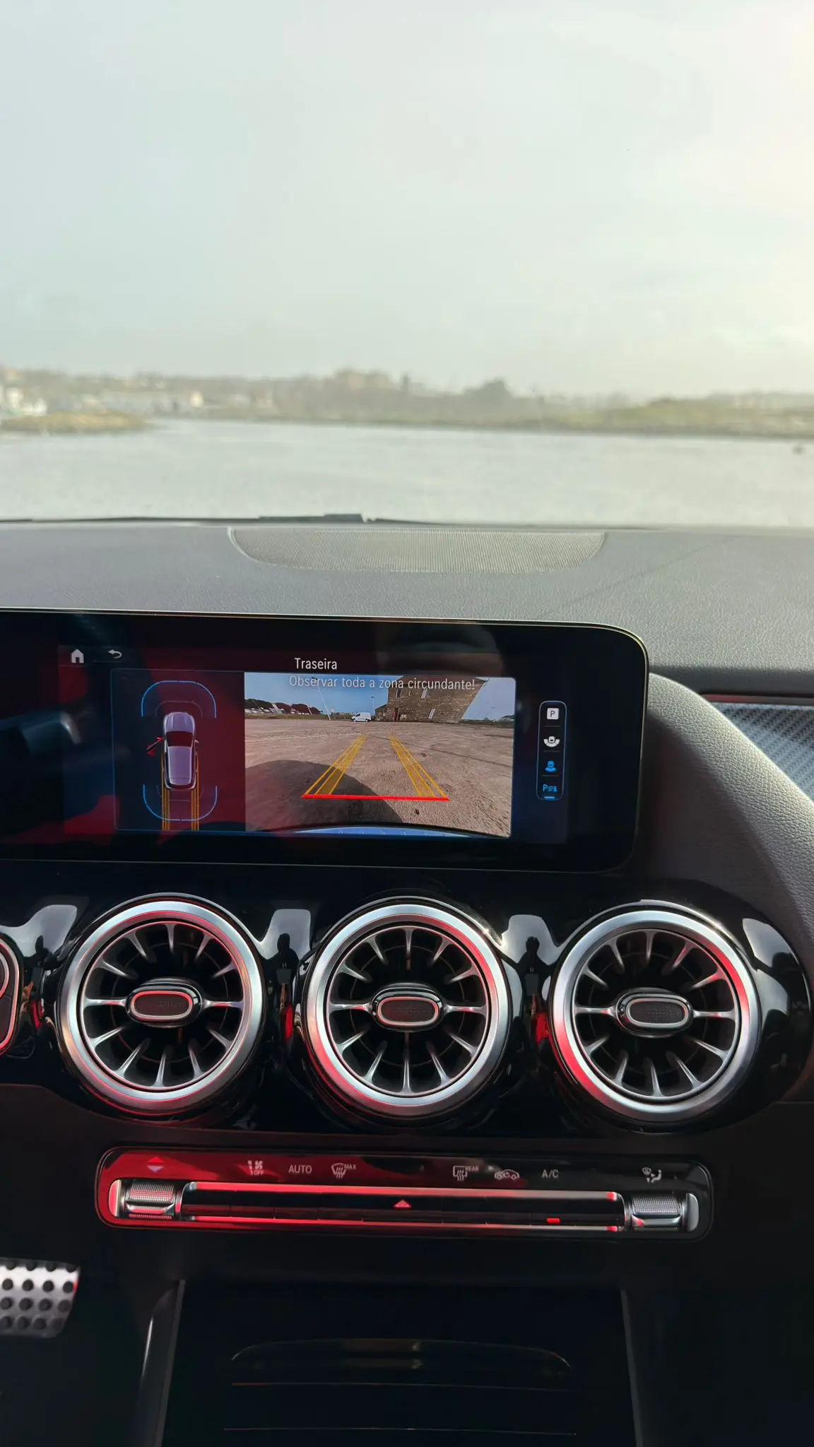 Mercedes-Benz GLA 180 d AMG Line 8