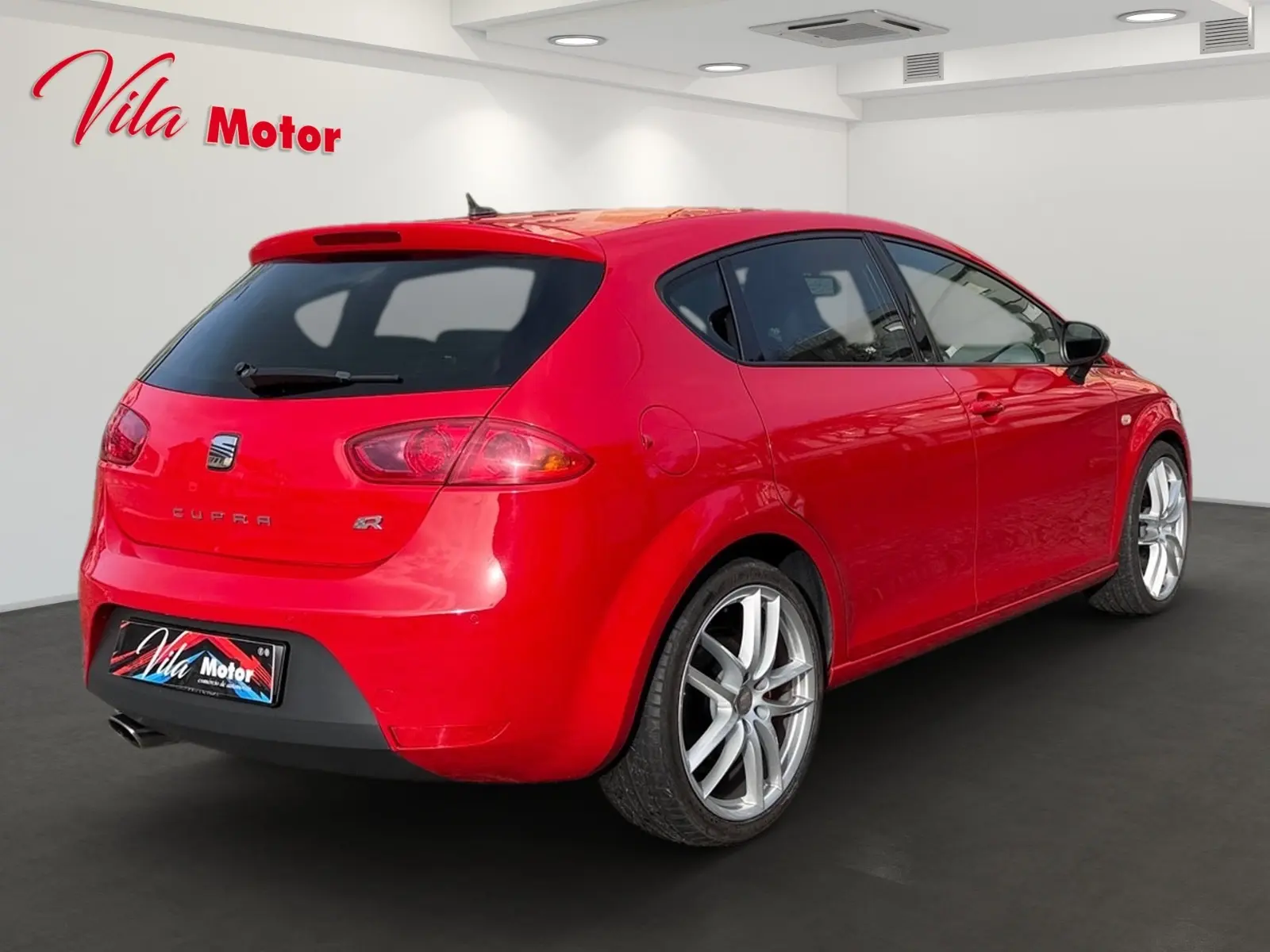 SEAT Leon Cupra R 3