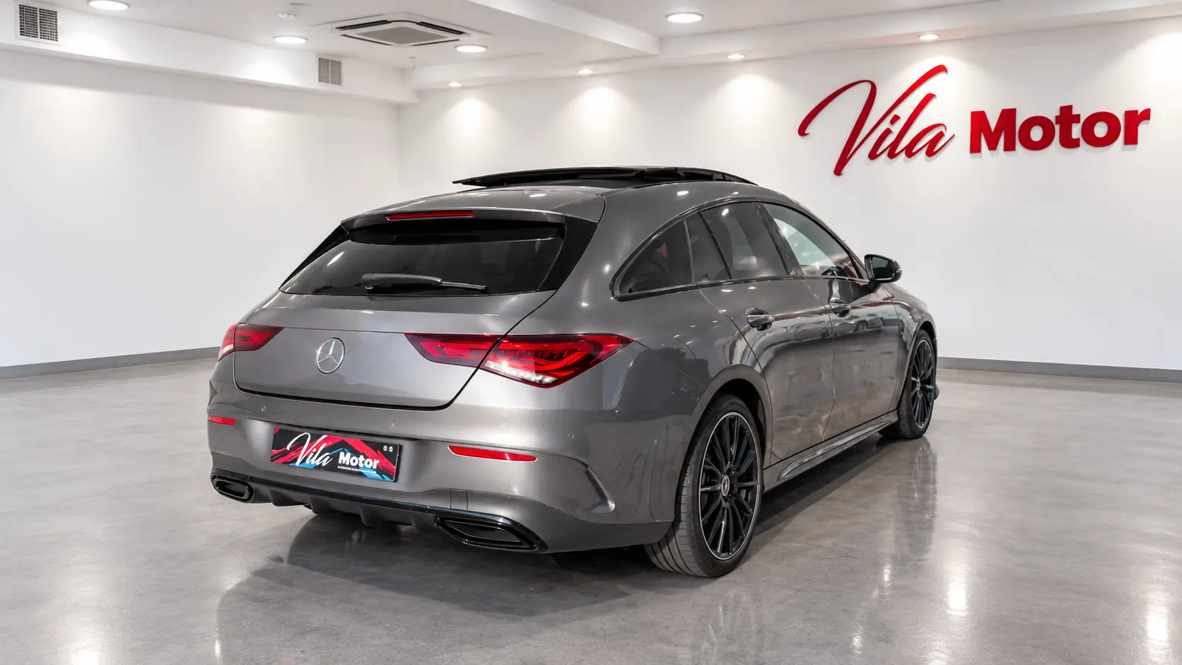 Mercedes-Benz CLA 180 d Shooting Brake AMG Line Aut. 4