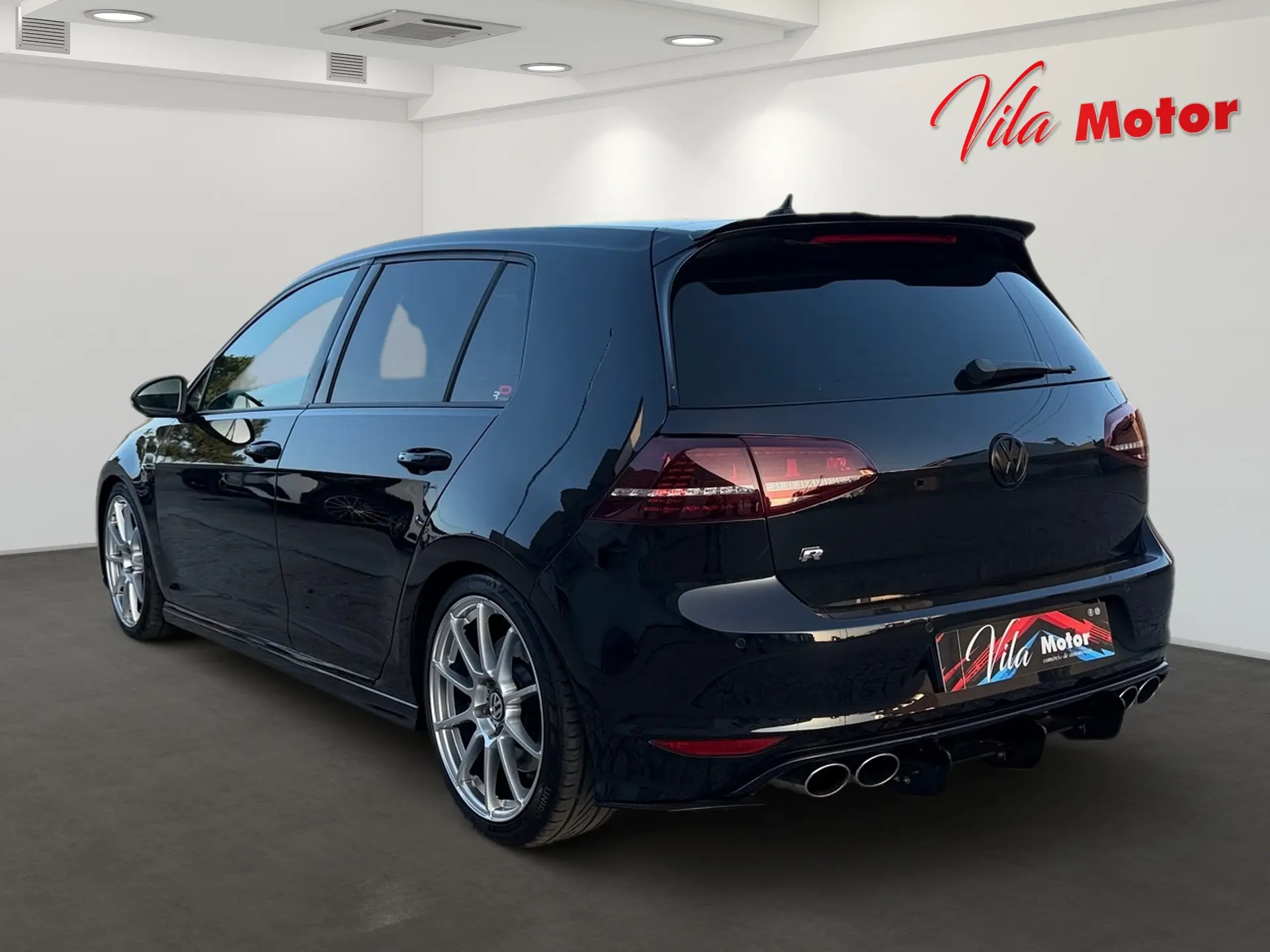 Volkswagen Golf 2.0 TSi R DSG 4