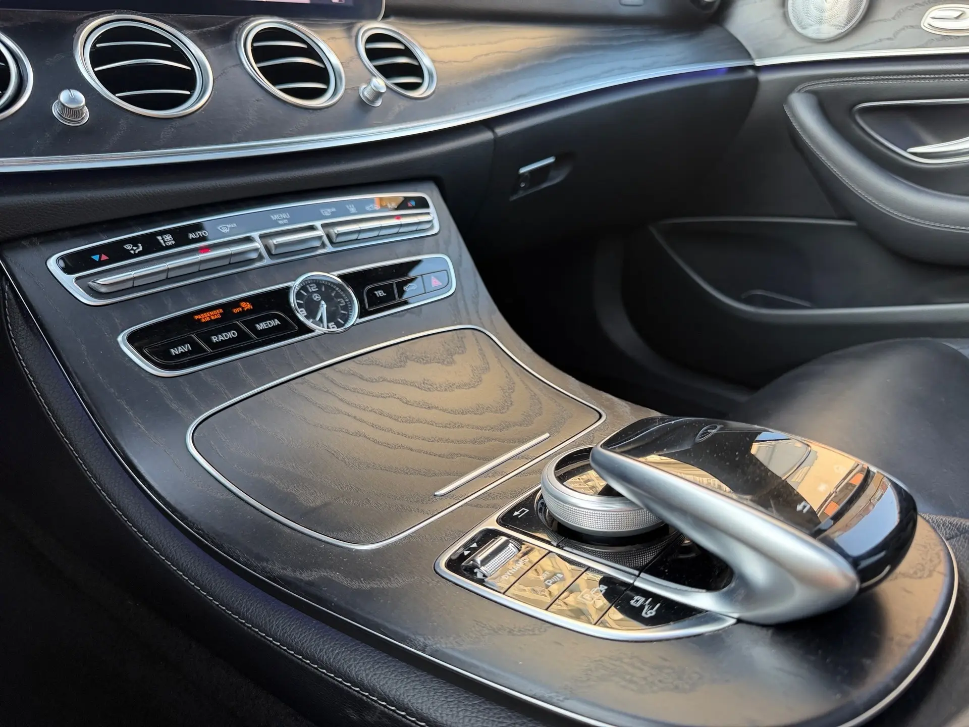 Mercedes-Benz E 300 de AMG Line 13