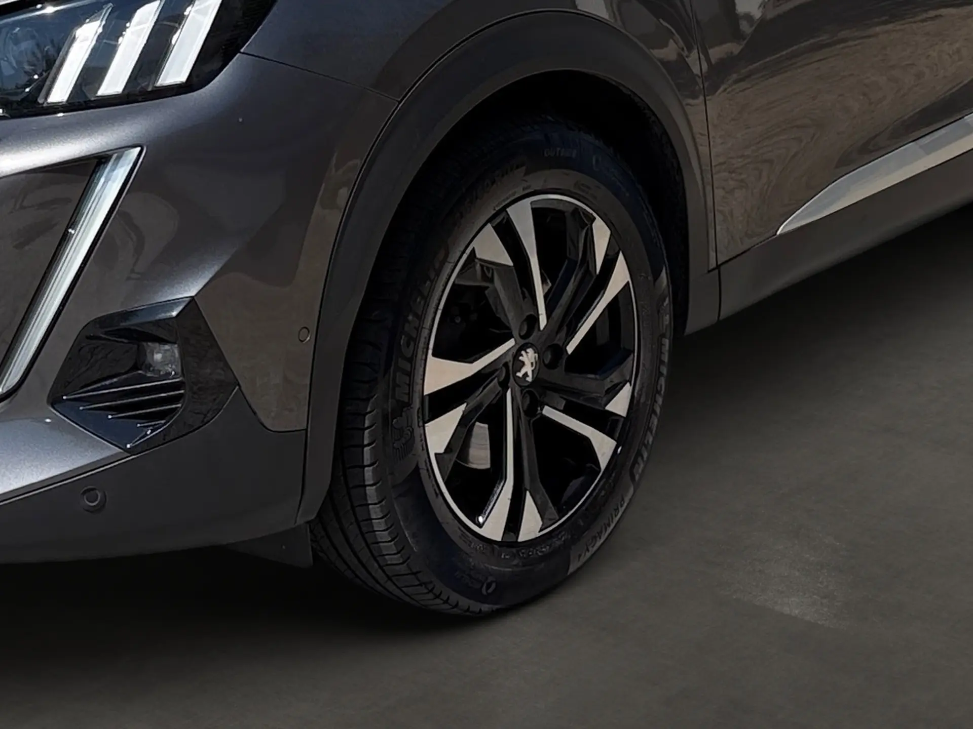 Peugeot 2008 1.5 BlueHDi GT Line EAT8 6