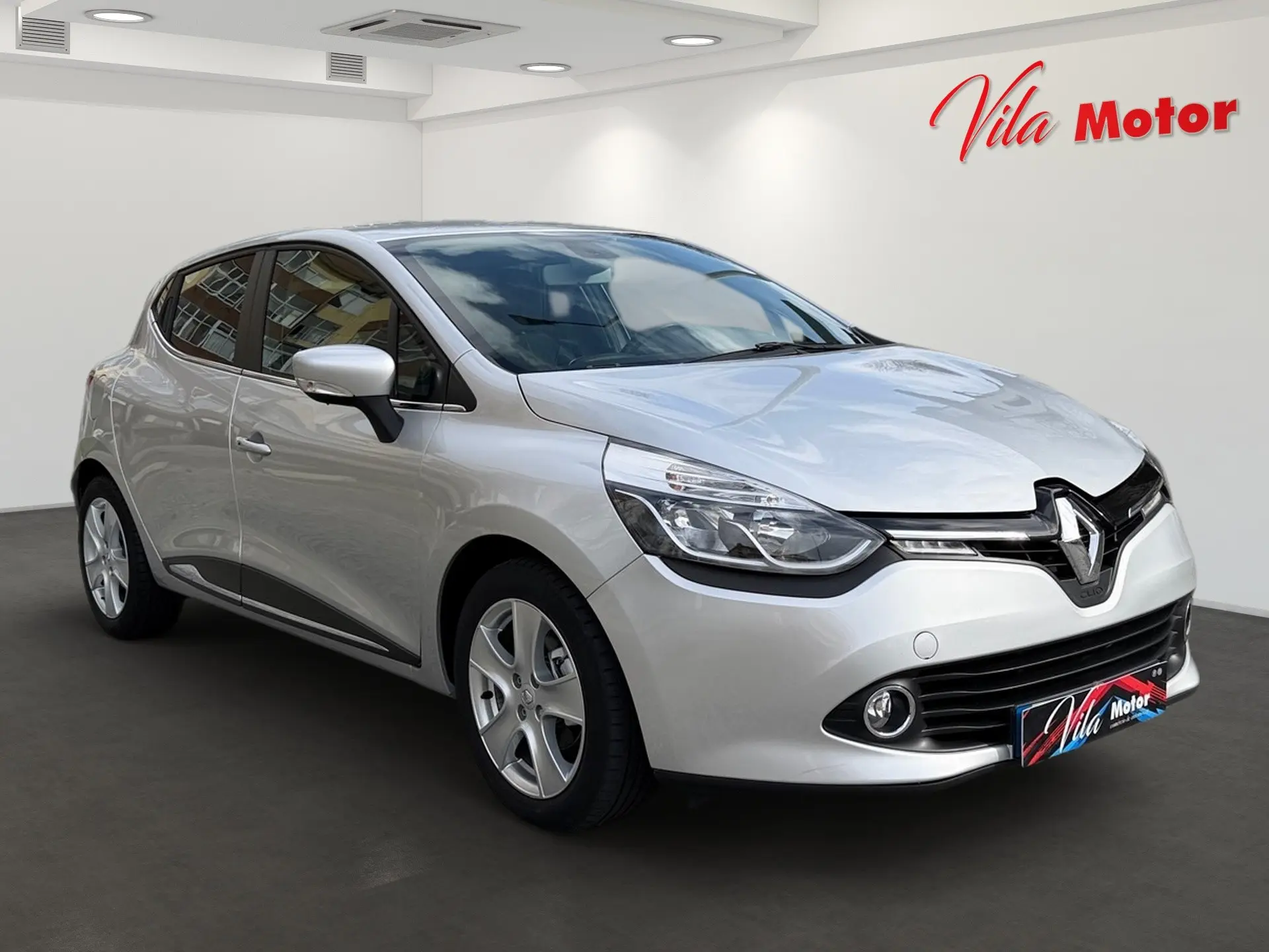 Renault Clio ENERGY TCe 120 EDC Intens 2