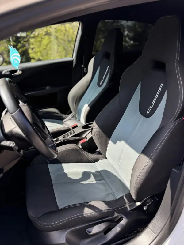 SEAT Leon 2.0 TSI Cupra R 5