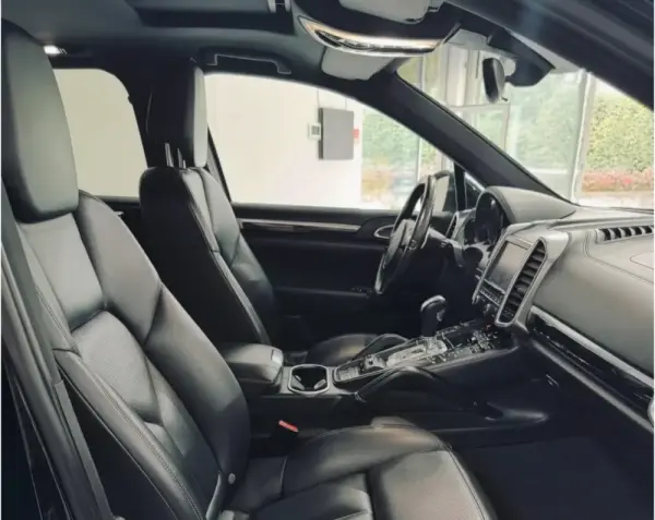 Porsche Cayenne Tiptronic 5