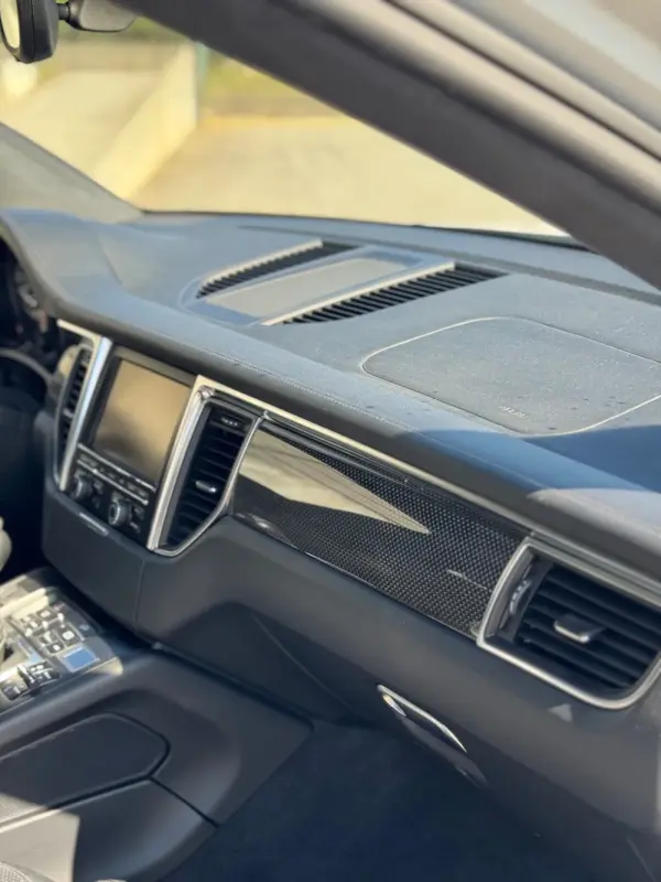 Porsche Macan 3