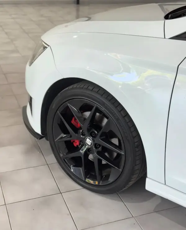SEAT Leon FR 5
