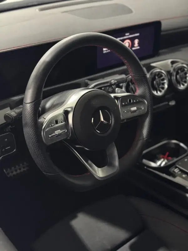 Mercedes-Benz CLA 250 e AMG 7