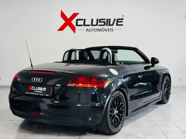 Audi TT Roadster 2.0 TFSi S-line 2