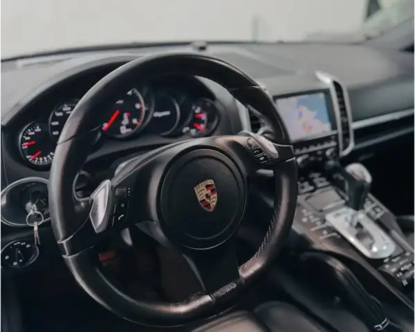 Porsche Cayenne Tiptronic 10