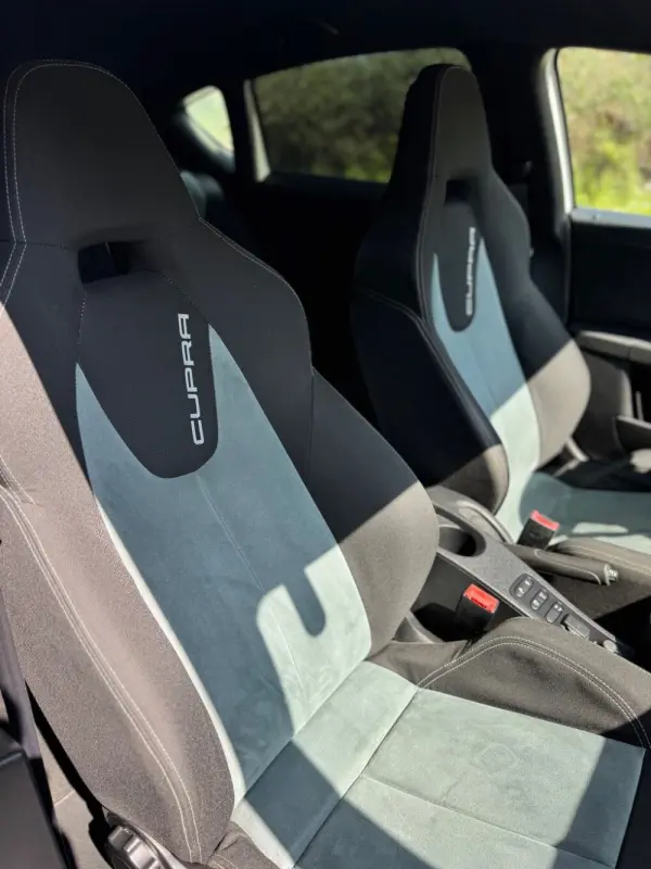 SEAT Leon 2.0 TSI Cupra R 4
