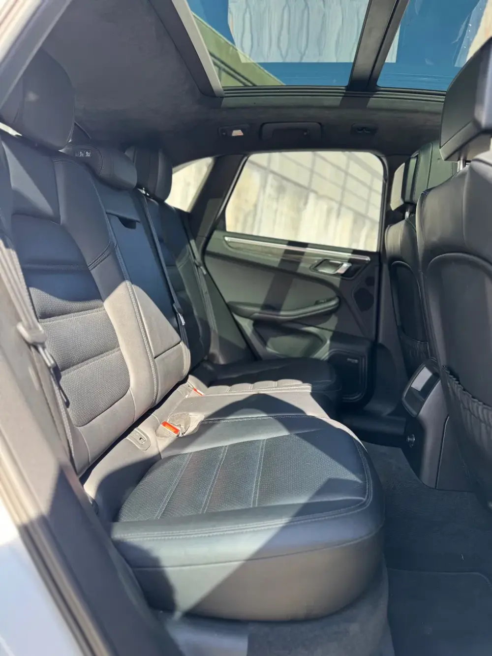 Porsche Macan 4