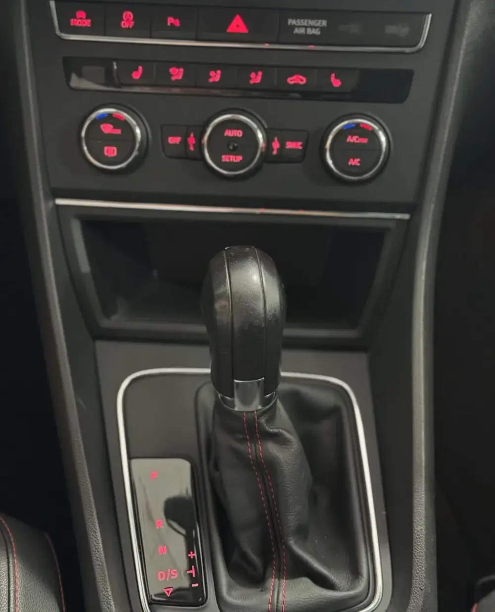 SEAT Leon FR 8