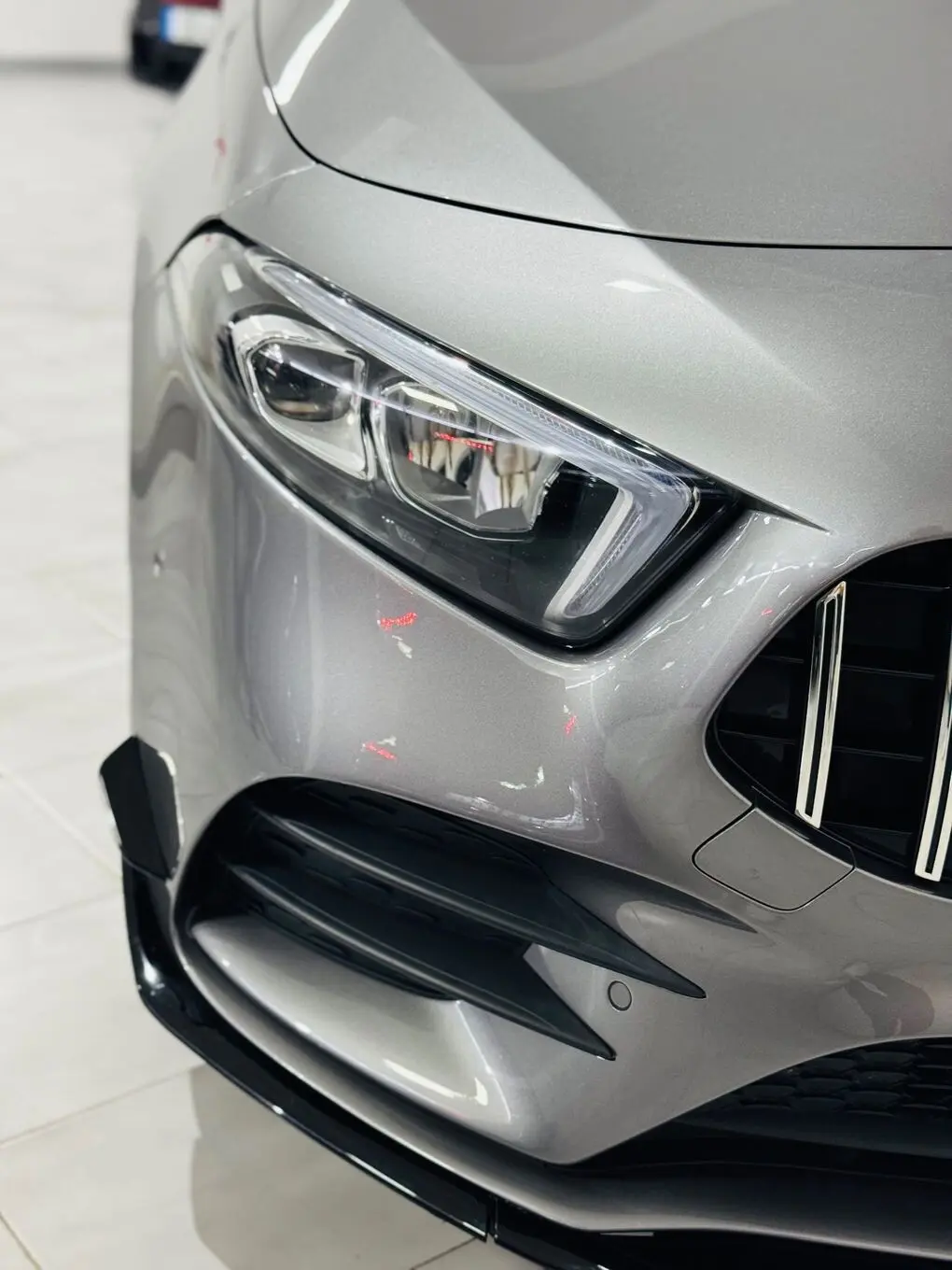 Mercedes-Benz A 180 d 7G-DCT AMG Line 4