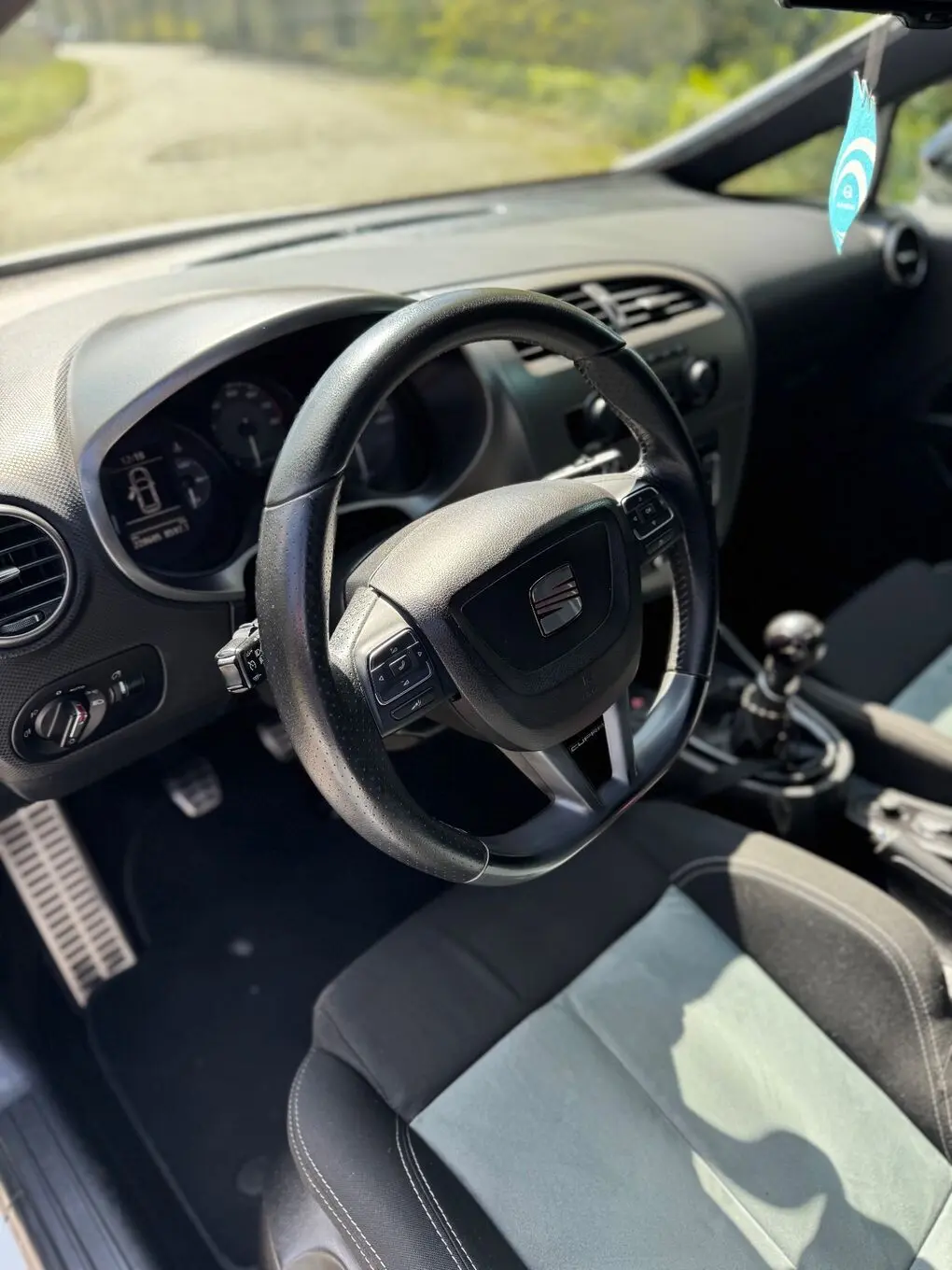 SEAT Leon 2.0 TSI Cupra R 7