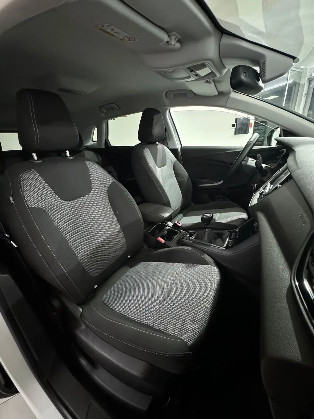 Opel Grandland X 1.6 D S&S Business Edition 6