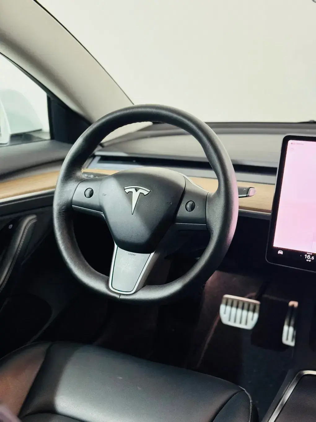 Tesla Model 3 Performance 11