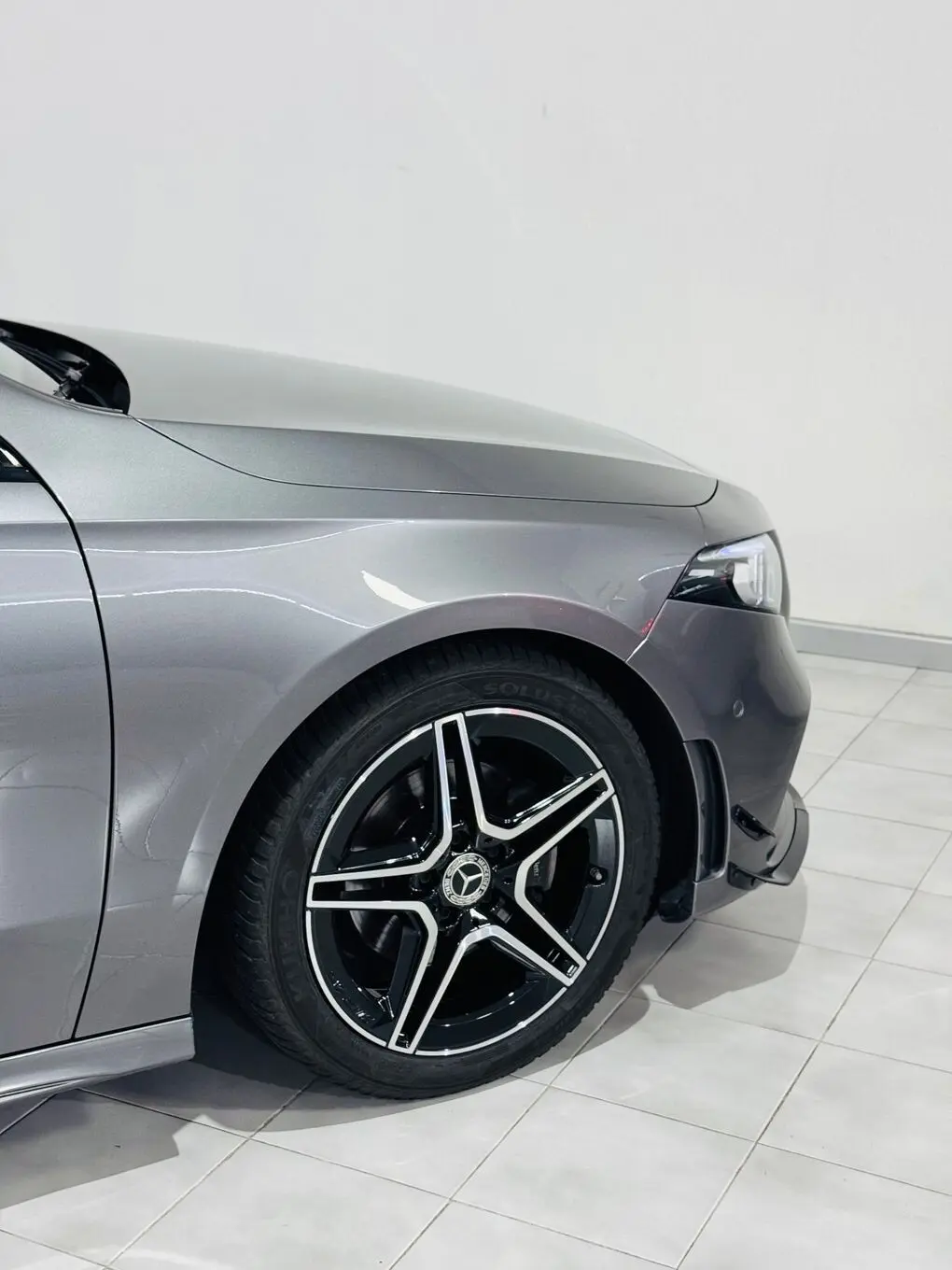 Mercedes-Benz A 180 d 7G-DCT AMG Line 5