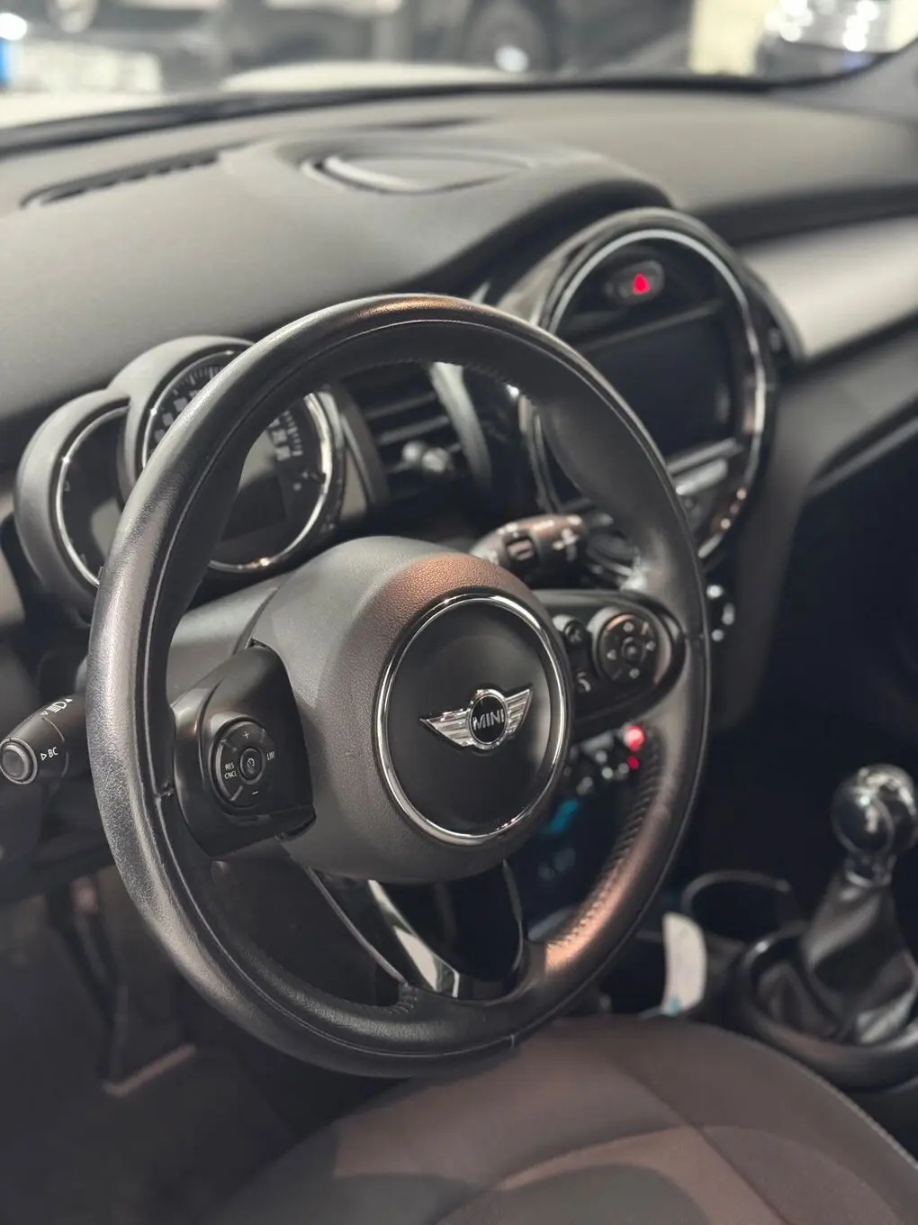 MINI 3 Portas Cooper D 8