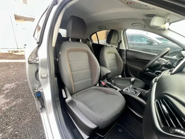Fiat Tipo 1.3 M-Jet Lounge 16