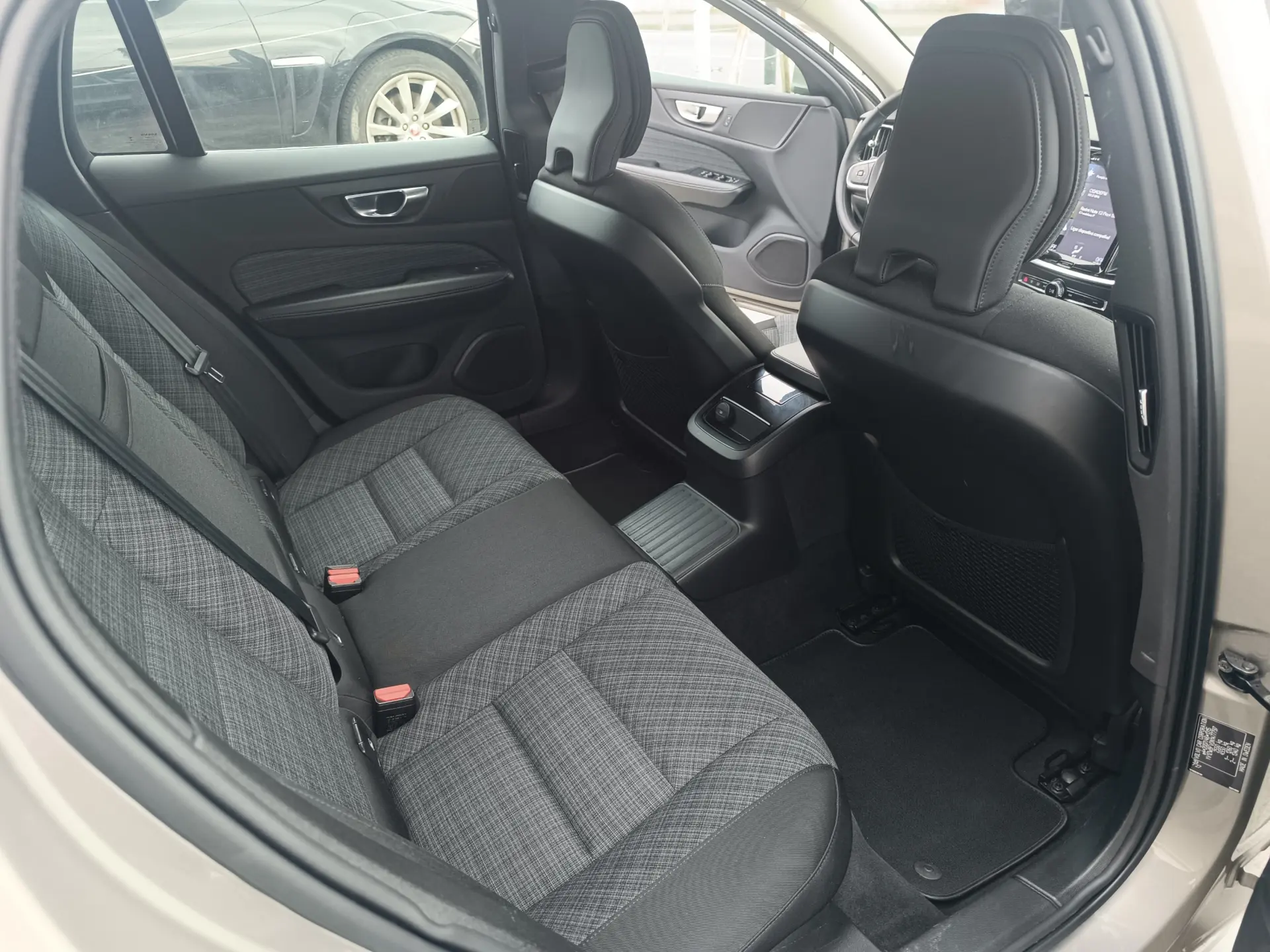 Volvo V60 2.0 T6 AWD TE Inscription Expression 14