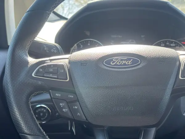 Ford EcoSport 1.0 EcoBoost ST-Line Plus 11
