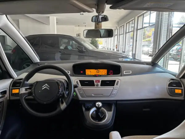 Citroen C4 Picasso 1.6 HDi Confort RFM 6