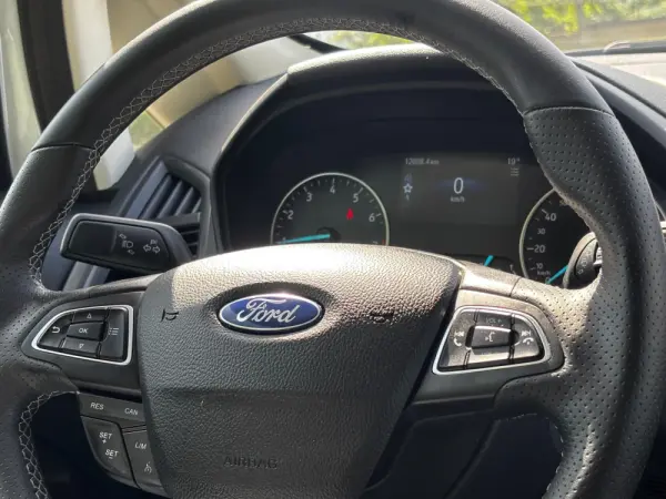 Ford EcoSport 1.0 EcoBoost ST-Line Plus 9