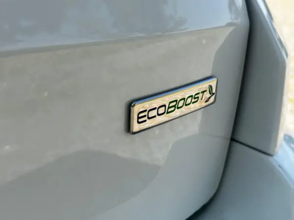 Ford EcoSport 1.0 EcoBoost ST-Line Plus 25