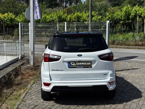 Ford EcoSport 1.0 EcoBoost ST-Line Plus 26