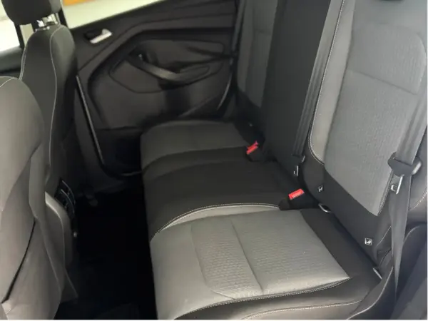 Ford Kuga 1.5 TDCi Business 19