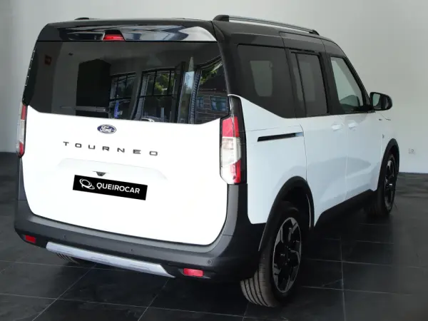 Ford Tourneo Courier 1.0 EcoBoost Active 7
