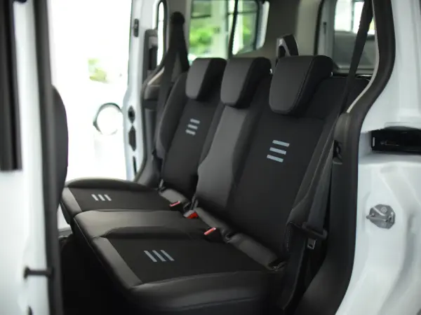 Ford Tourneo Courier 1.0 EcoBoost Active 27