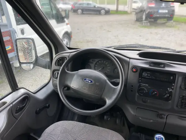 Ford Transit 11
