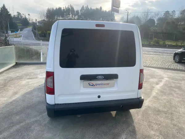 Ford Transit Connect 1.8 TDCi Curta 4