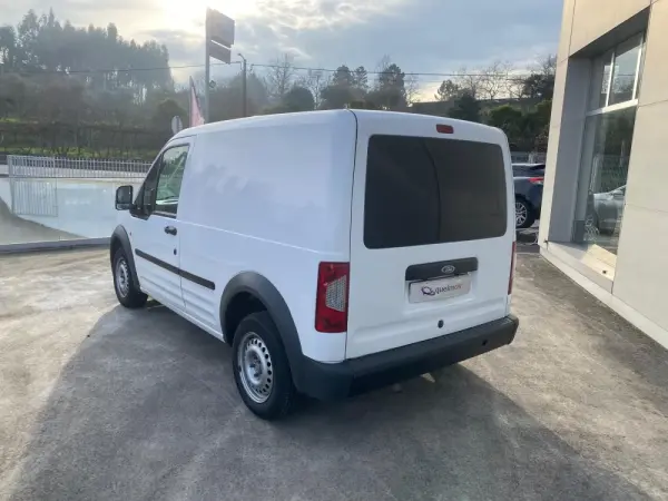 Ford Transit Connect 1.8 TDCi Curta 5