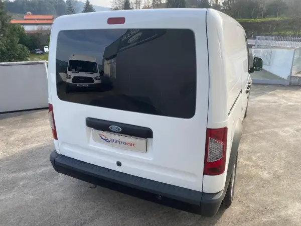 Ford Transit Connect 1.8 TDCi Curta 6